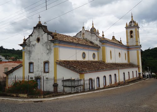 Vista posterior da Igreja Matriz (Foto: Internet)